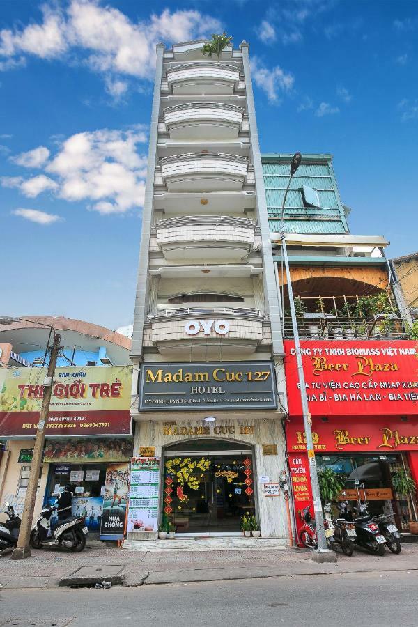 Madam Cuc Khách sạn 3*